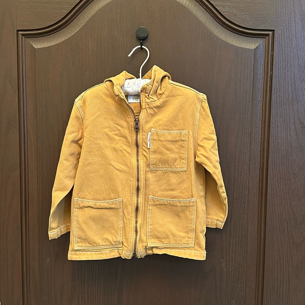 3/$25 ZARA Boys Mustard Yellow Hooded Jacket Large Pocket Casual Size 2–3Y